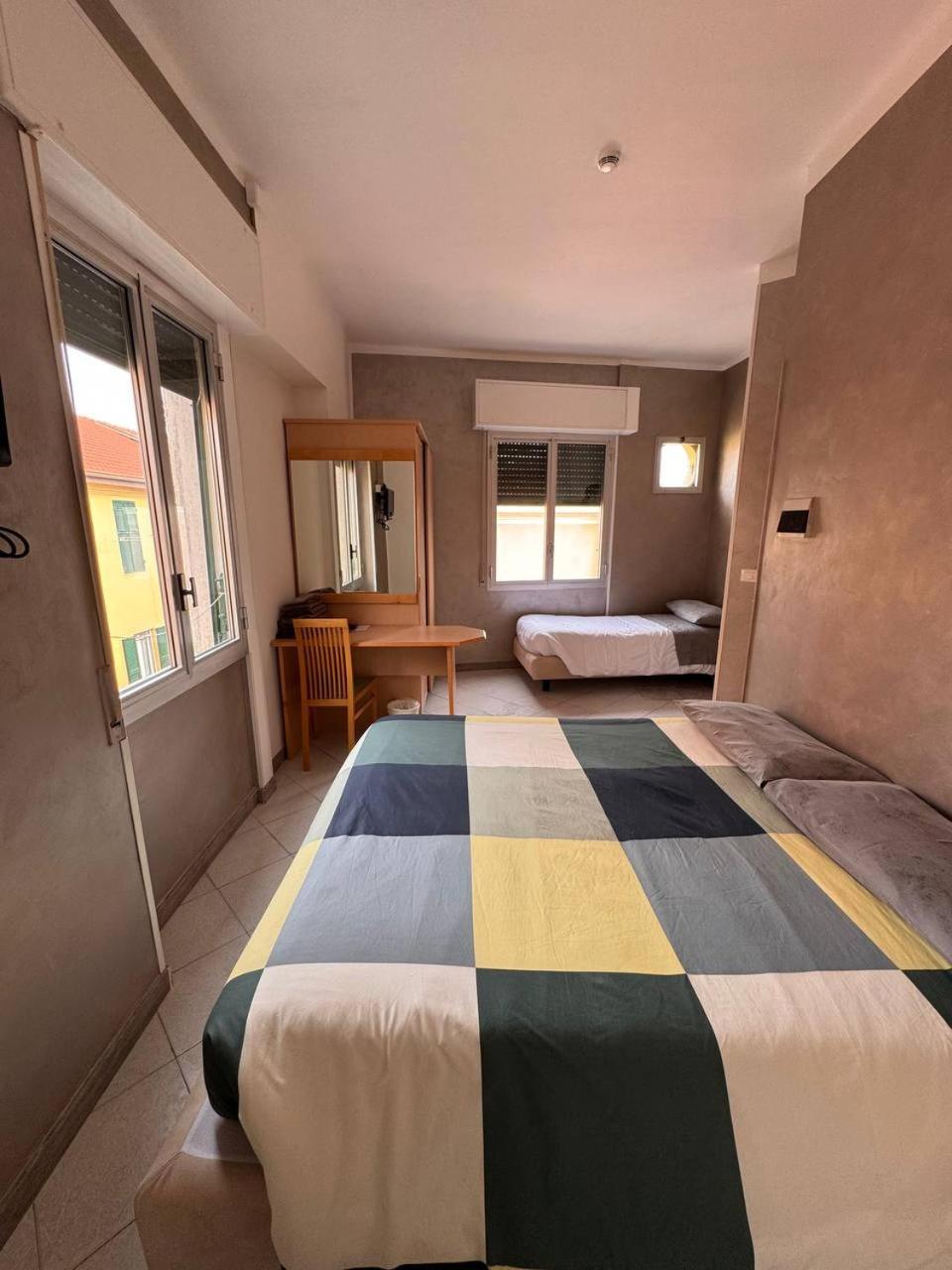 Hotel Ideal Arma di Taggia Exterior photo